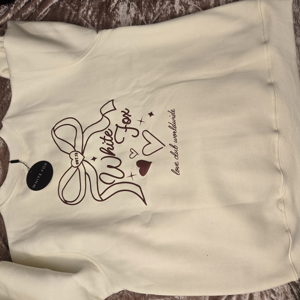 White Fox Cream Graphic Sweatshirt